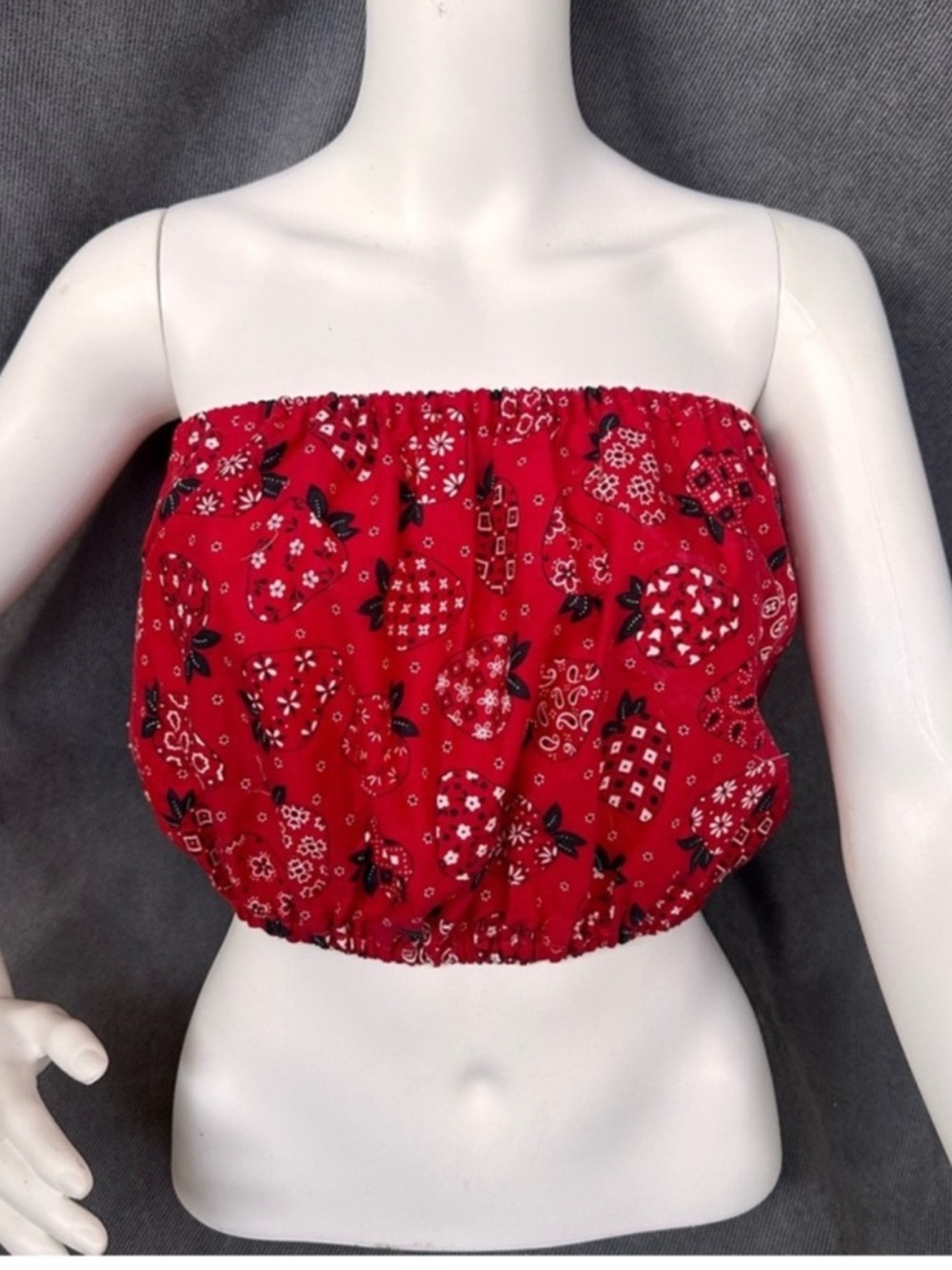 Vintage tube top strawberry bandana print size small